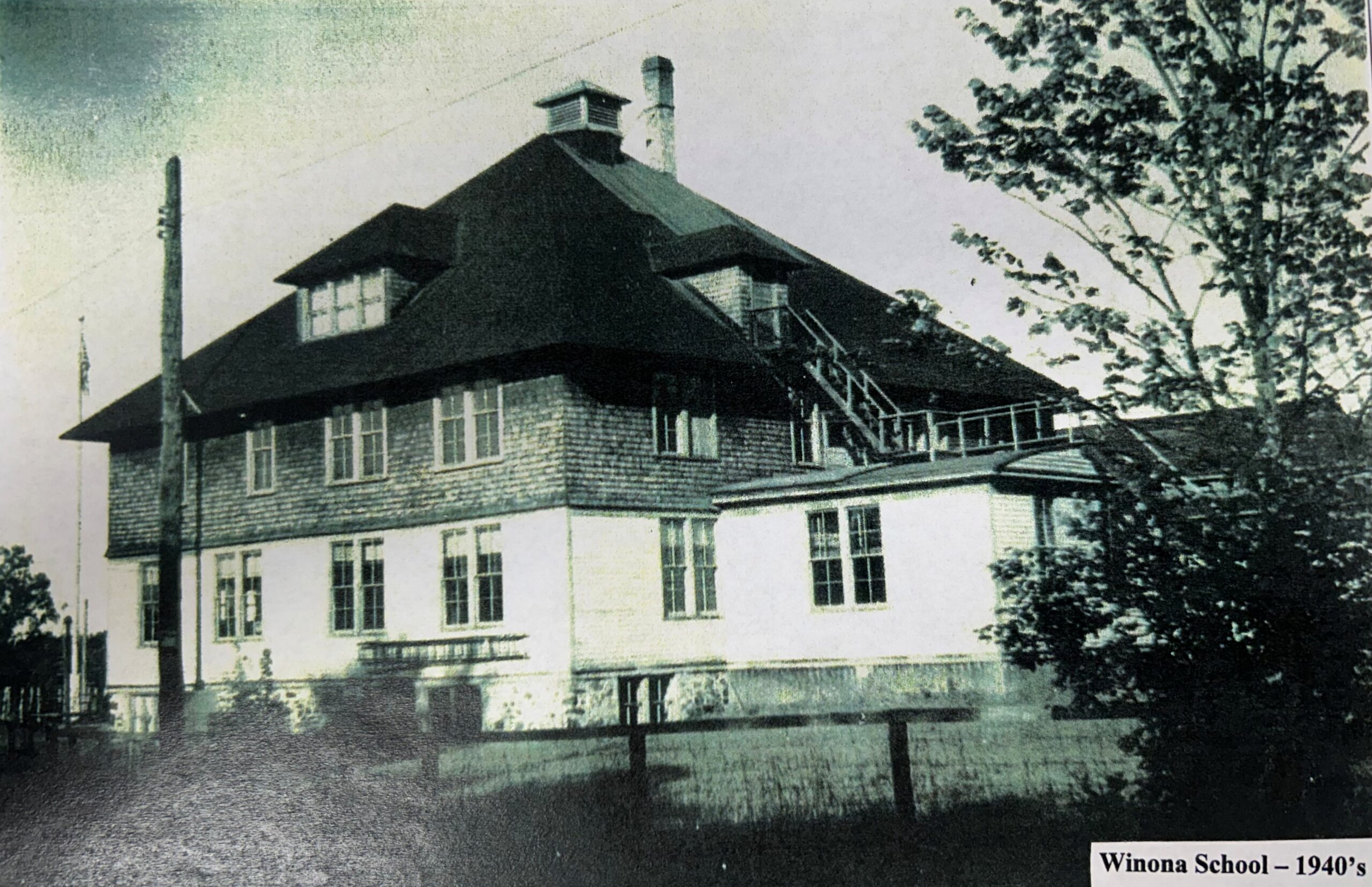 Elm River School building